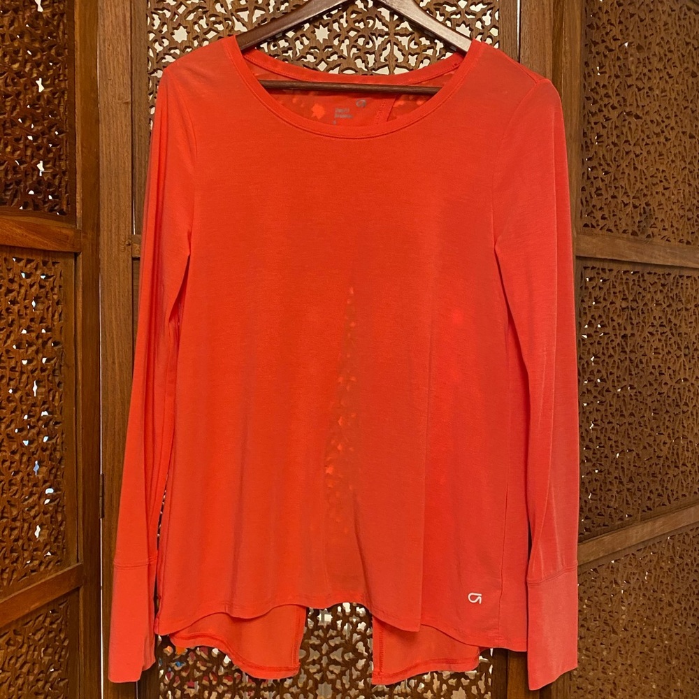 Gapfit Breathe Salmon Split Back Workout Top - image 2